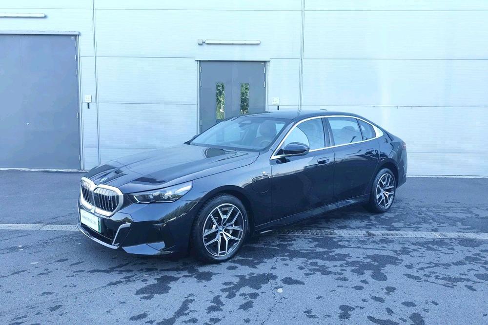 BMW BMW i5