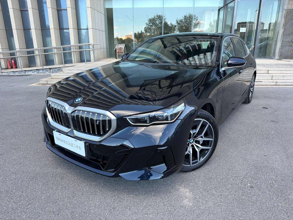 BMW BMW i5