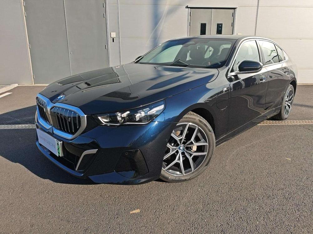 BMW BMW i5