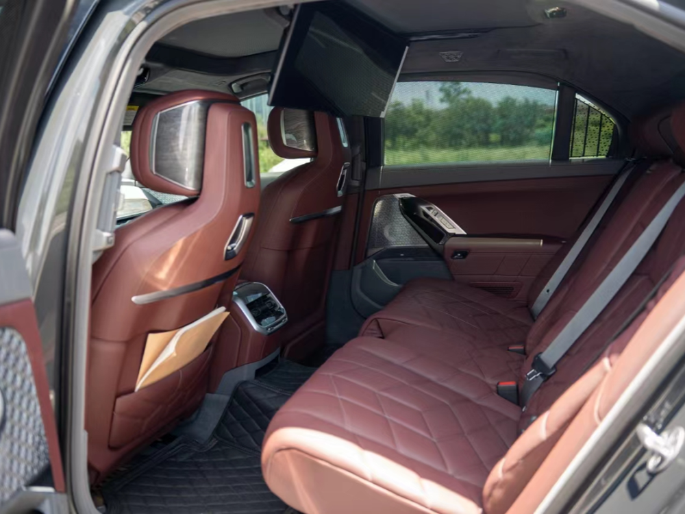 BMW BMW i7