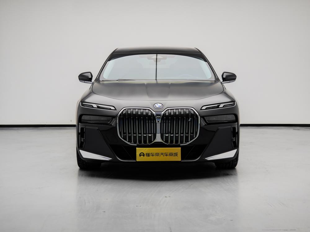BMW BMW i7