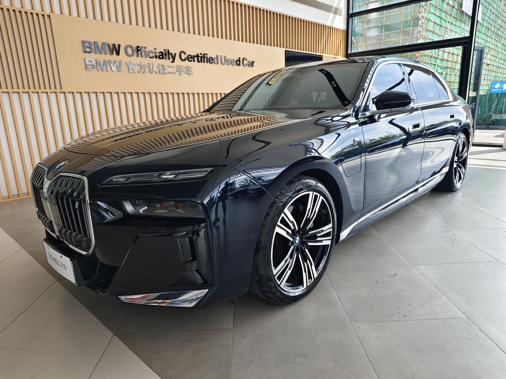 BMW BMW i7