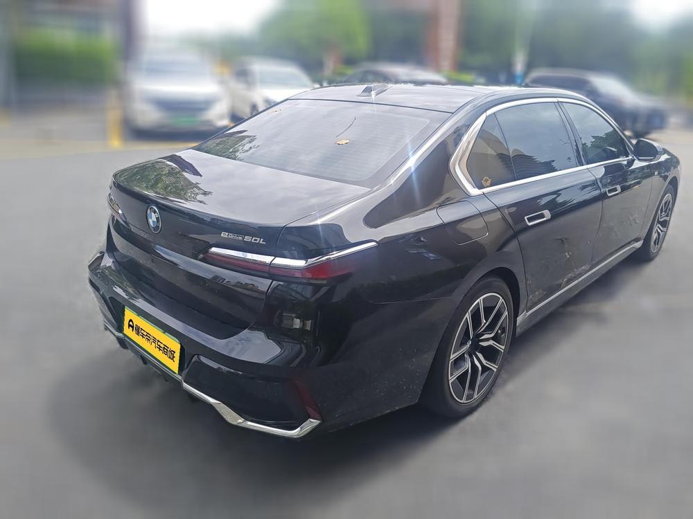 BMW BMW i7