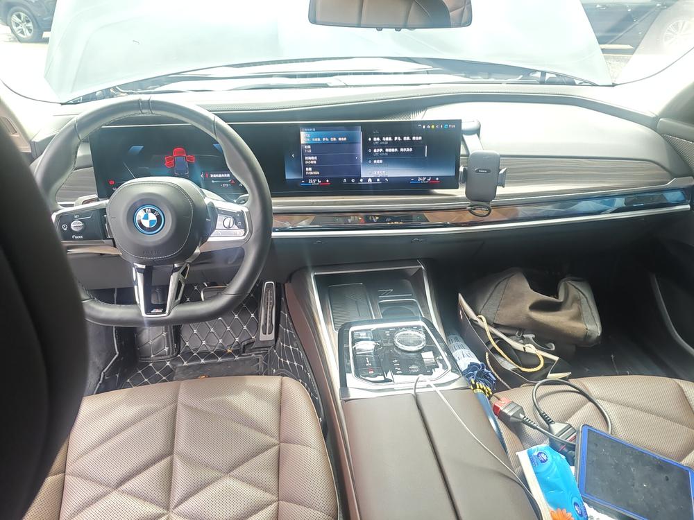 BMW BMW i7