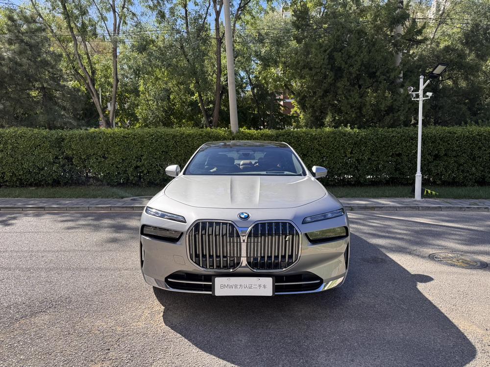 BMW BMW i7