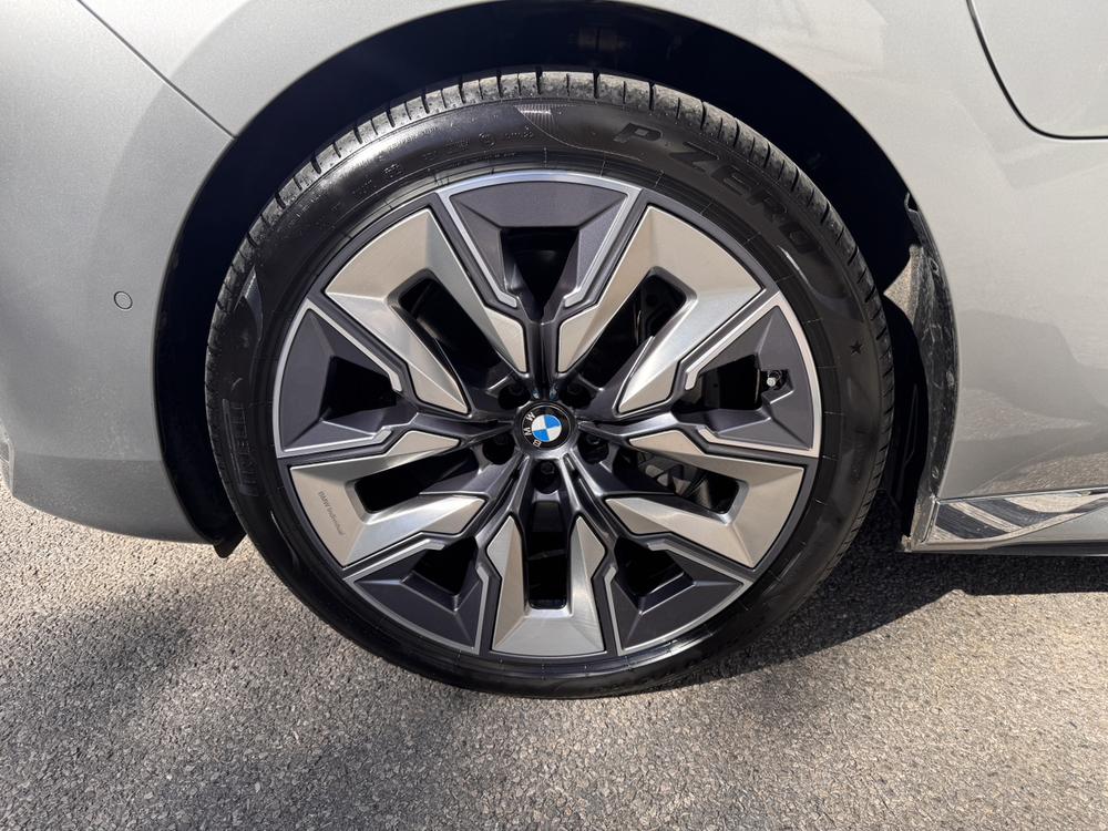 BMW BMW i7