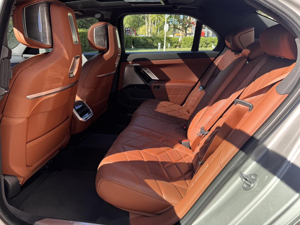 BMW BMW i7