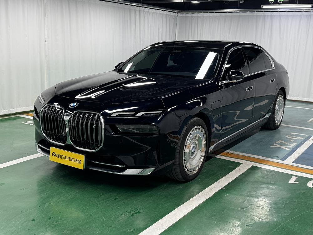 BMW BMW i7