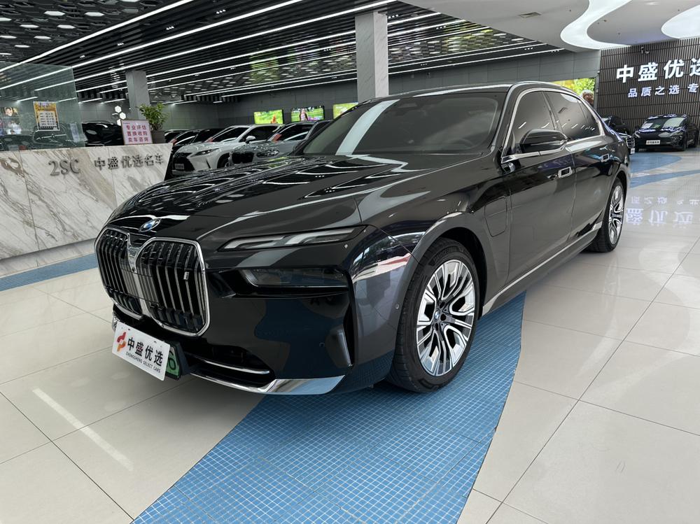 BMW BMW i7
