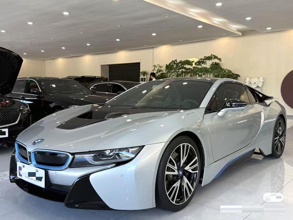 BMW BMW i8