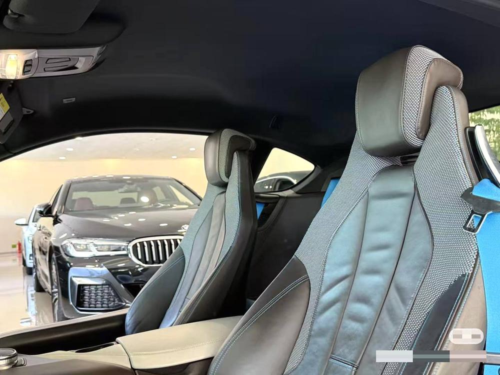 BMW BMW i8