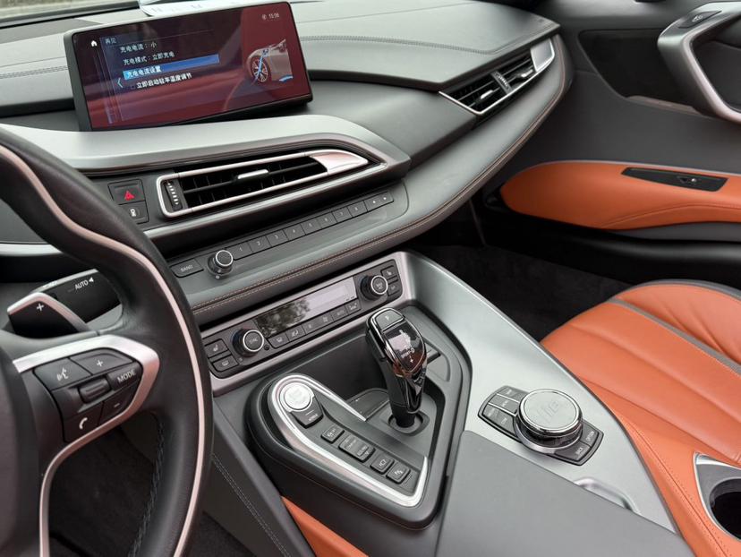 BMW BMW i8