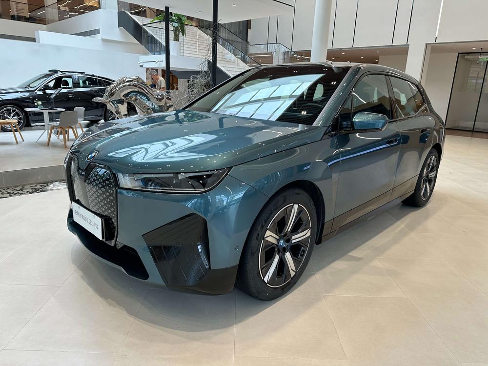 BMW BMW iX