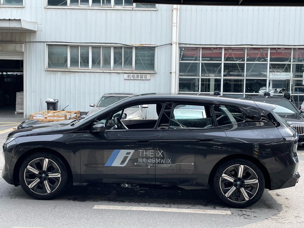 BMW BMW iX