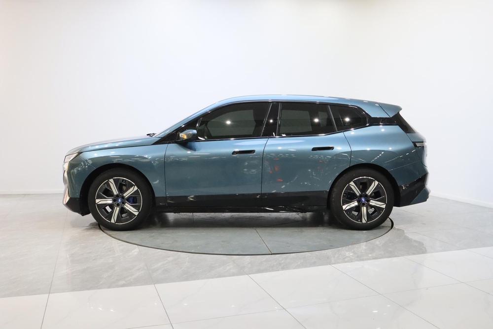BMW BMW iX