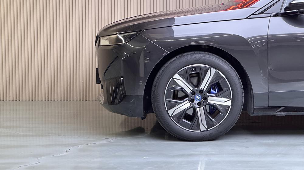 BMW BMW iX