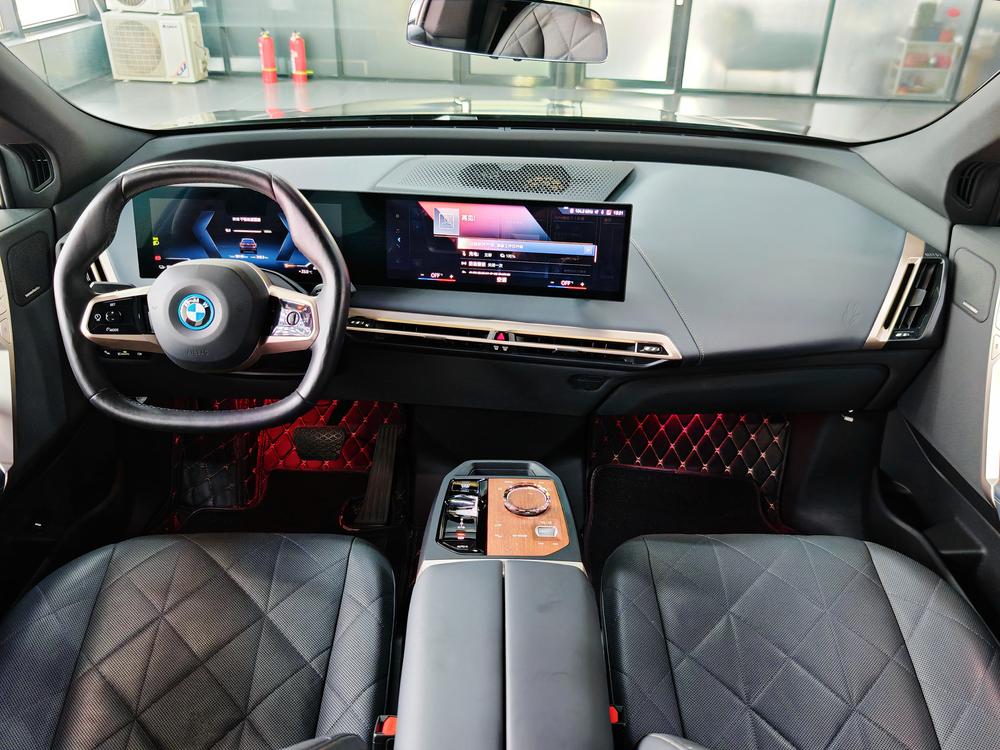 BMW BMW iX