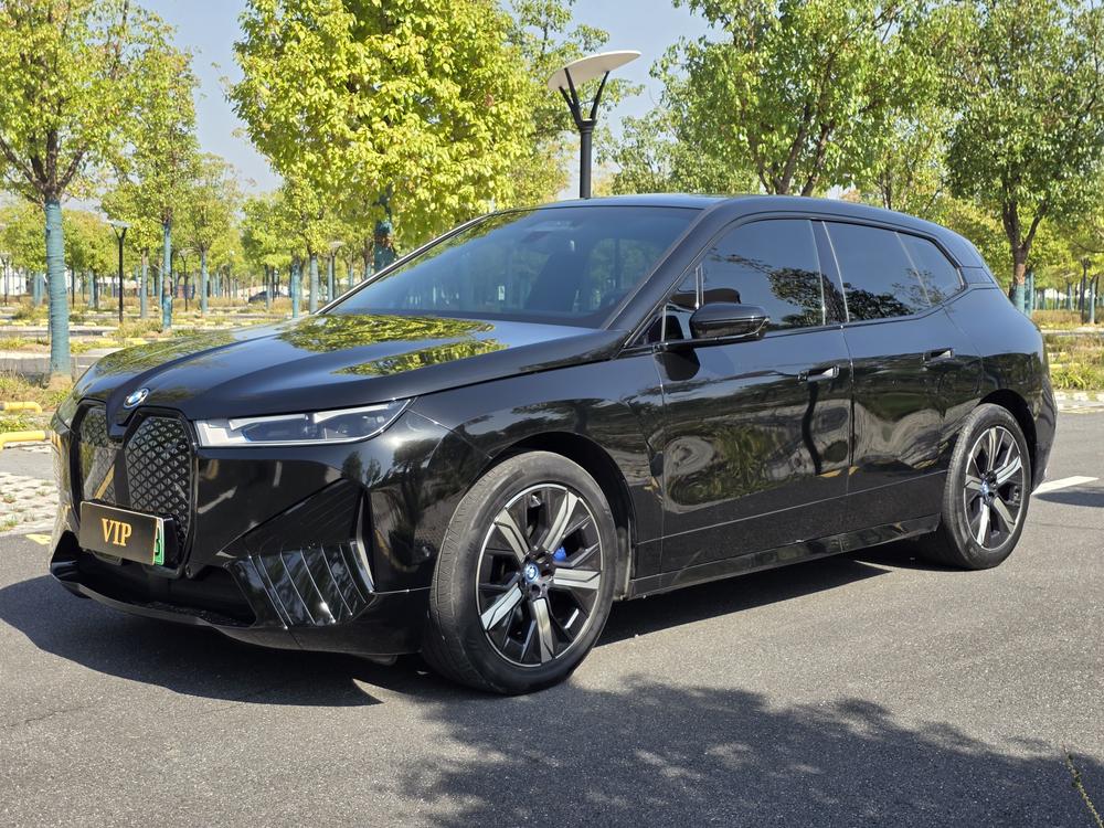 BMW BMW iX