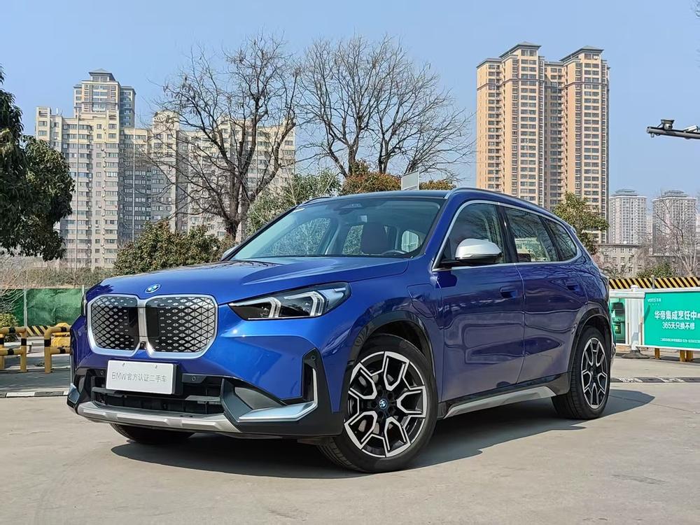 BMW BMW iX1