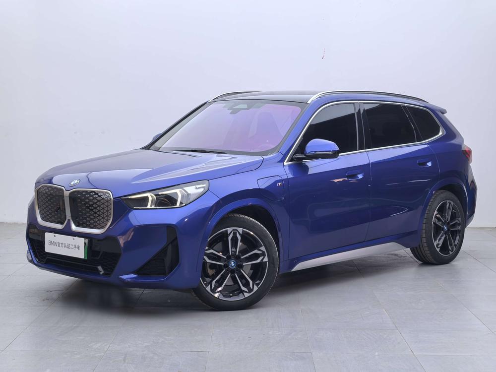 BMW BMW iX1