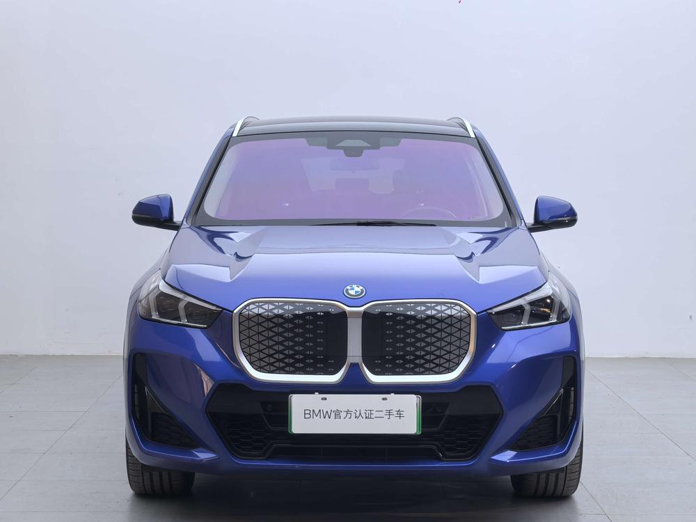 BMW BMW iX1