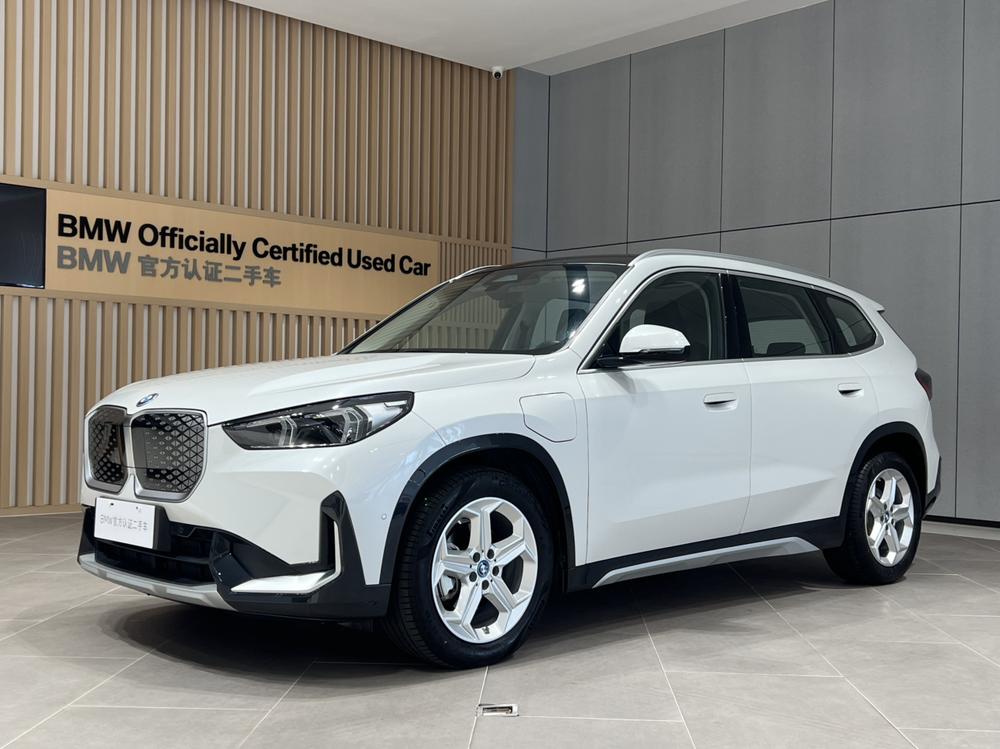 BMW BMW iX1