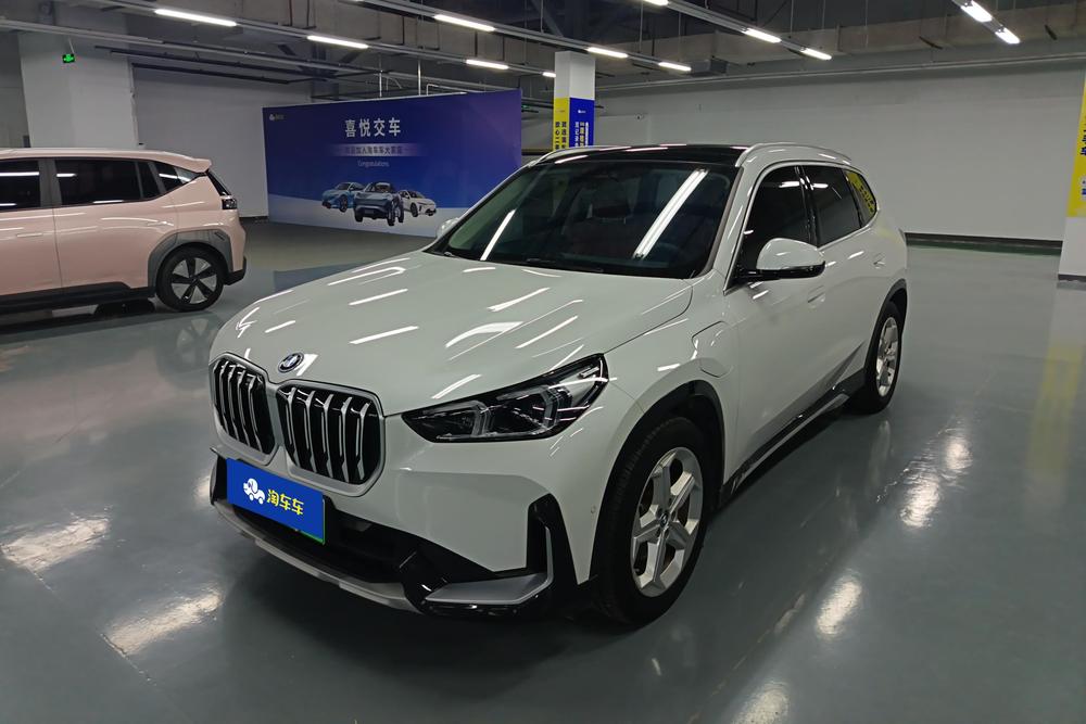 BMW BMW iX1