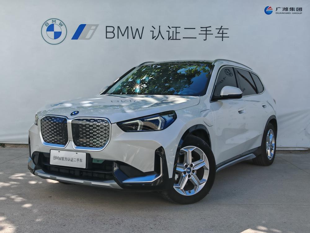 BMW BMW iX1