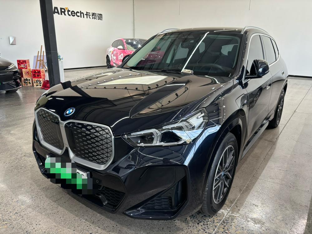 BMW BMW iX1