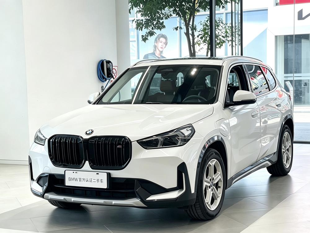 BMW BMW iX1