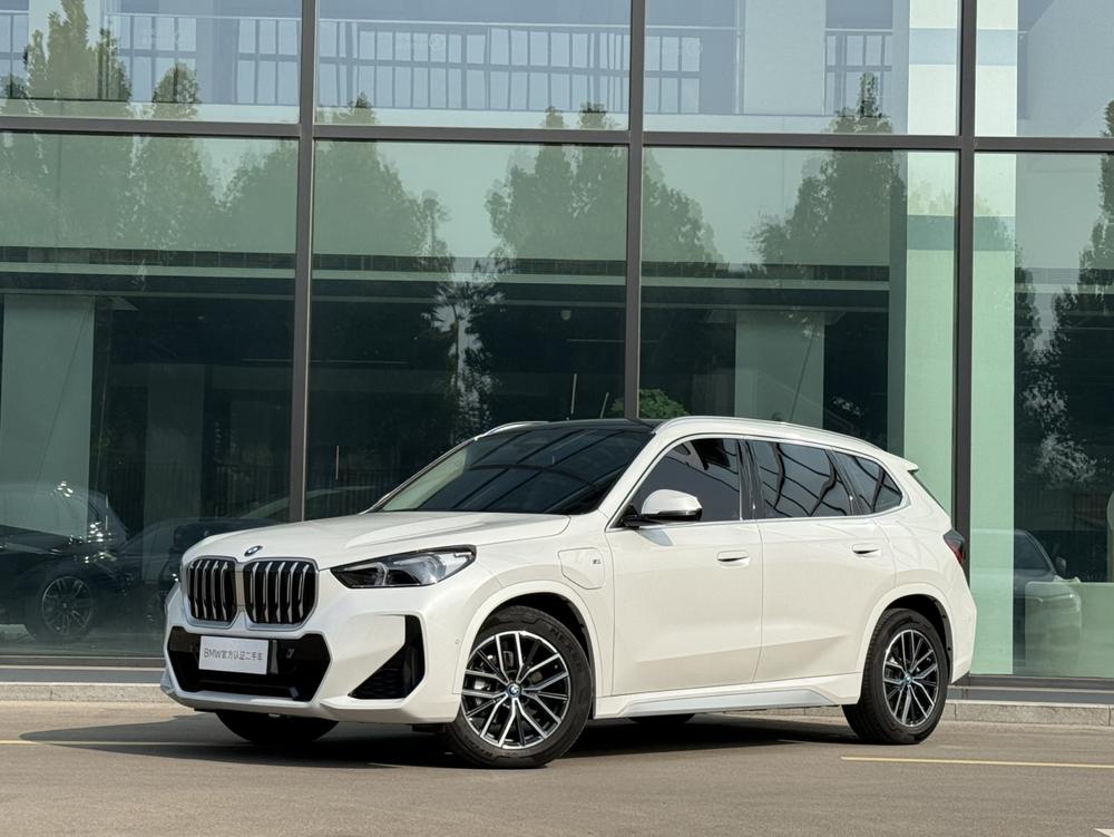 BMW BMW iX1