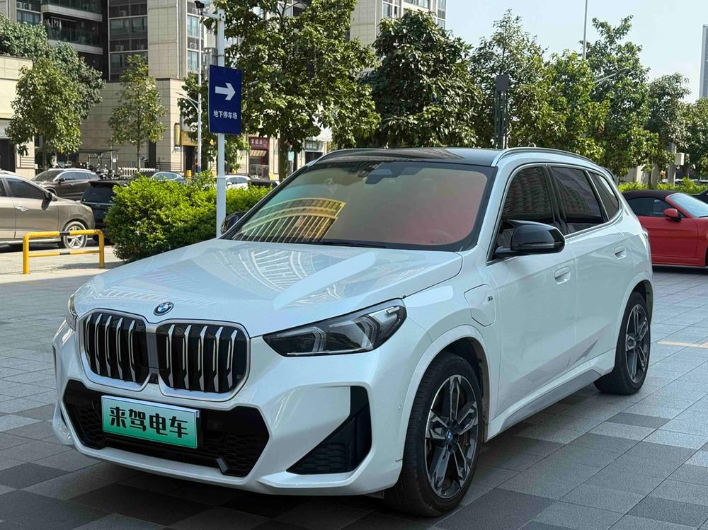 BMW BMW iX1