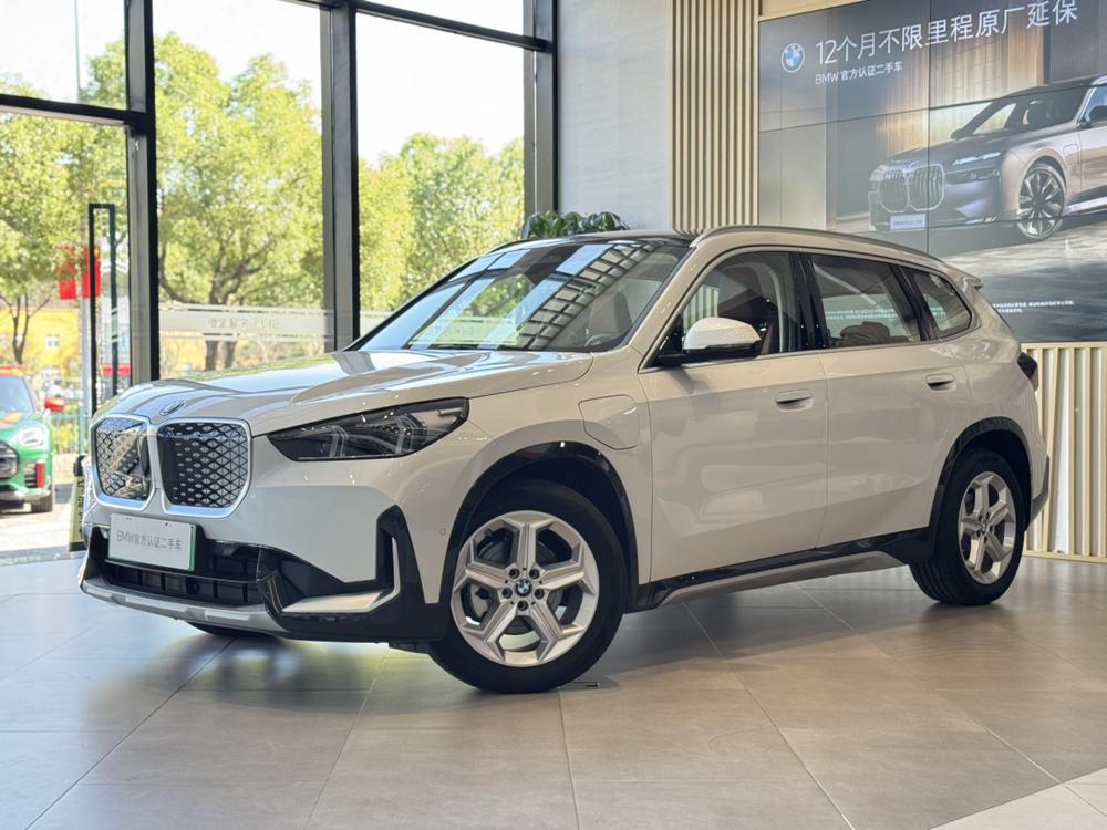 BMW BMW iX1