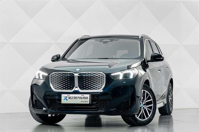 BMW BMW iX1