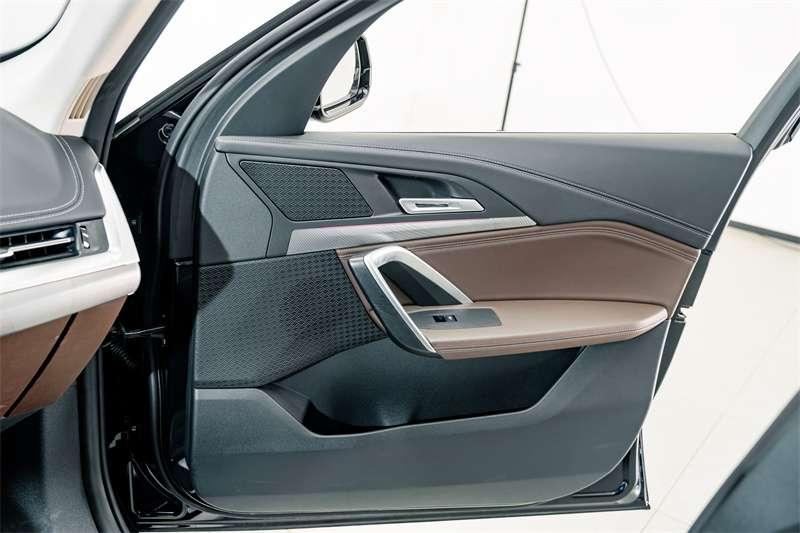BMW BMW iX1