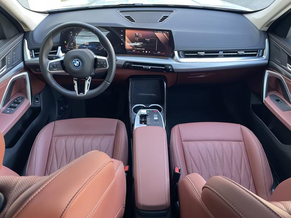 BMW BMW iX1