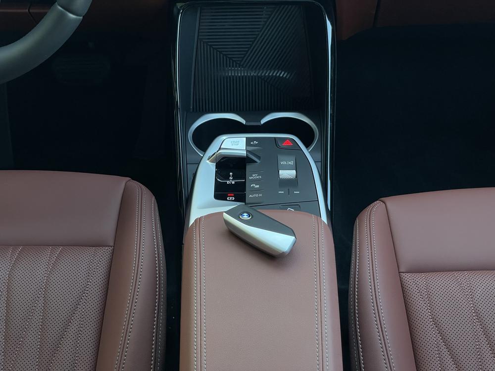 BMW BMW iX1