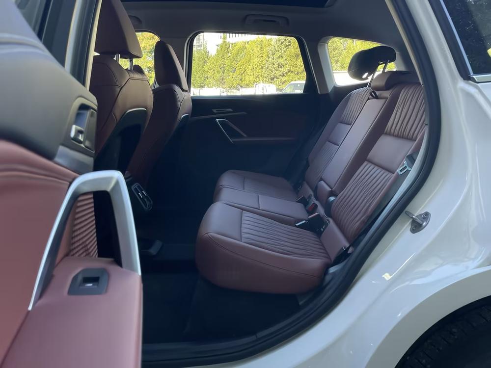 BMW BMW iX1