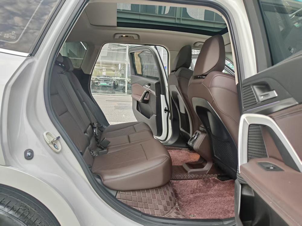 BMW BMW iX1