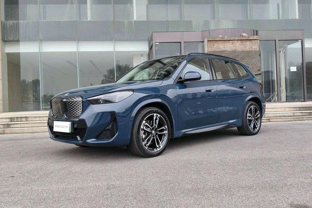 BMW BMW iX1