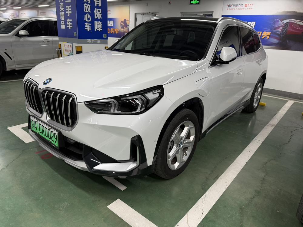 BMW BMW iX1