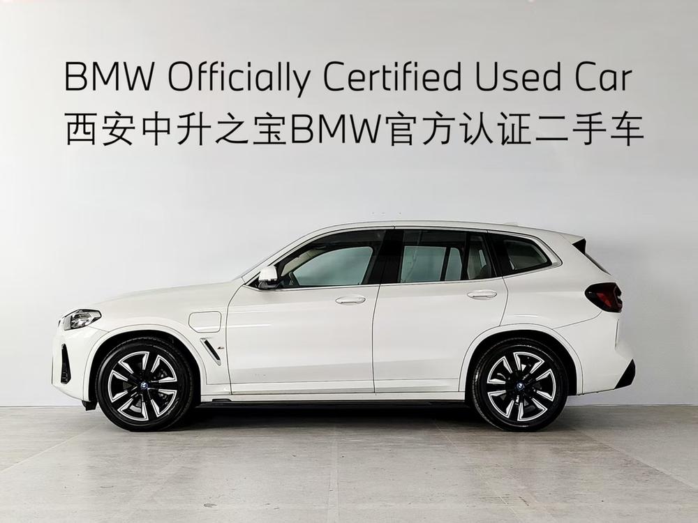 BMW BMW iX3