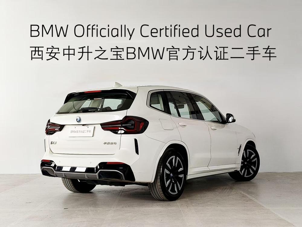 BMW BMW iX3