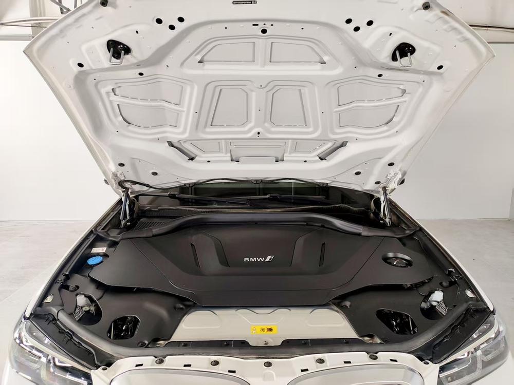 BMW BMW iX3