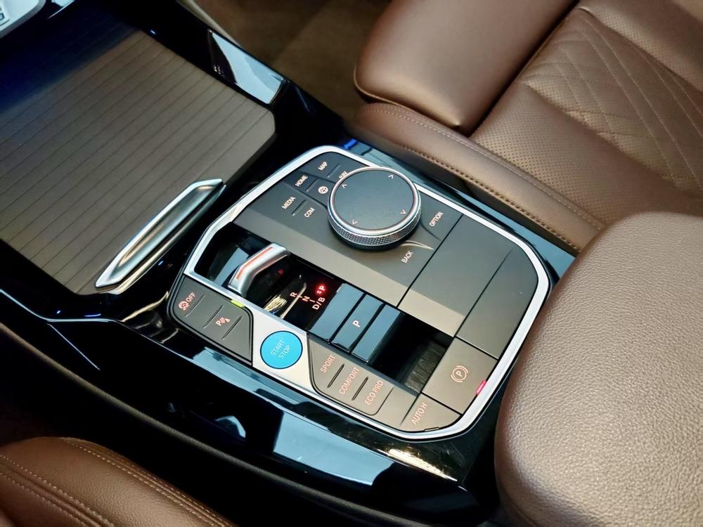 BMW BMW iX3