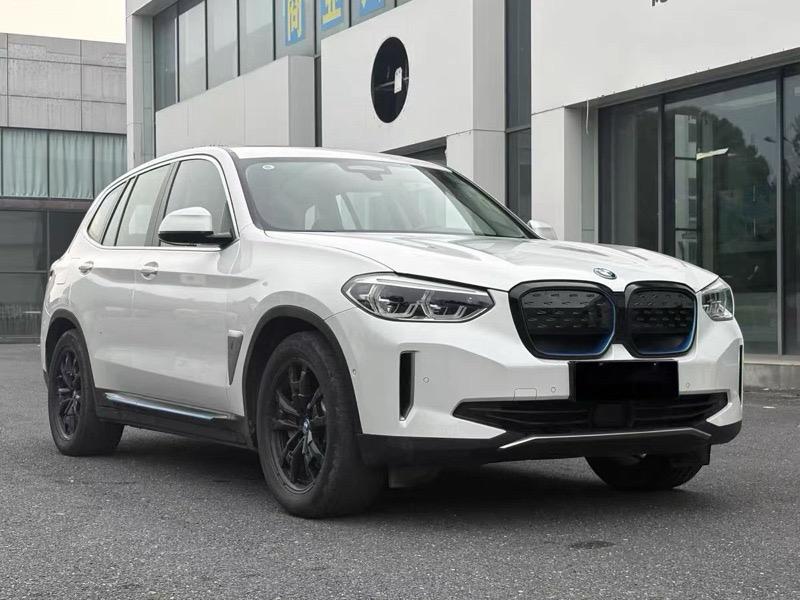 BMW BMW iX3
