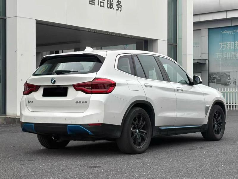 BMW BMW iX3
