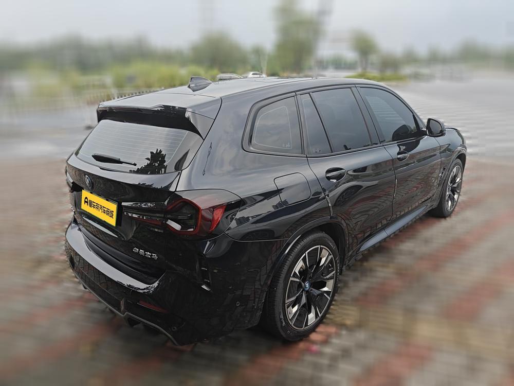 BMW BMW iX3