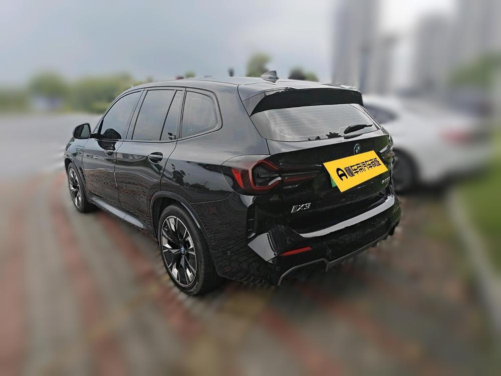 BMW BMW iX3