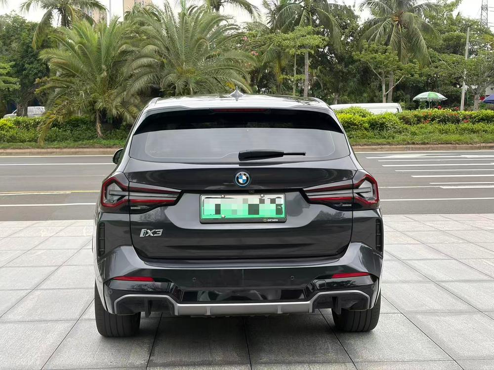 BMW BMW iX3